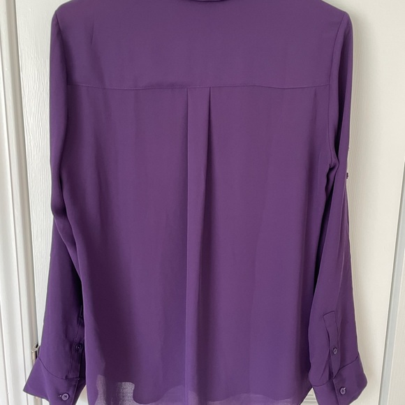 Express Women’s Portofino Shirt - Purple Longsleeve Button-Up Size Medium - Picture 2 of 3